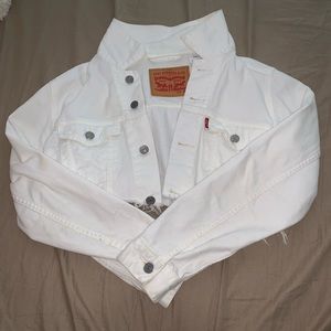 Levi’s cropped jean jacket
